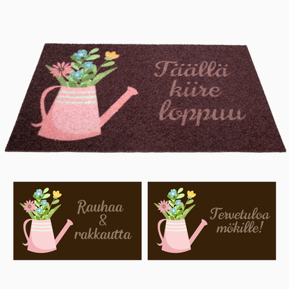 Personoitava kynnysmatto mökille tai kotiin - kukat kastelukannussa