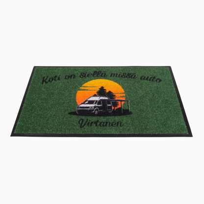 Personoitava matto retkeilyautoon